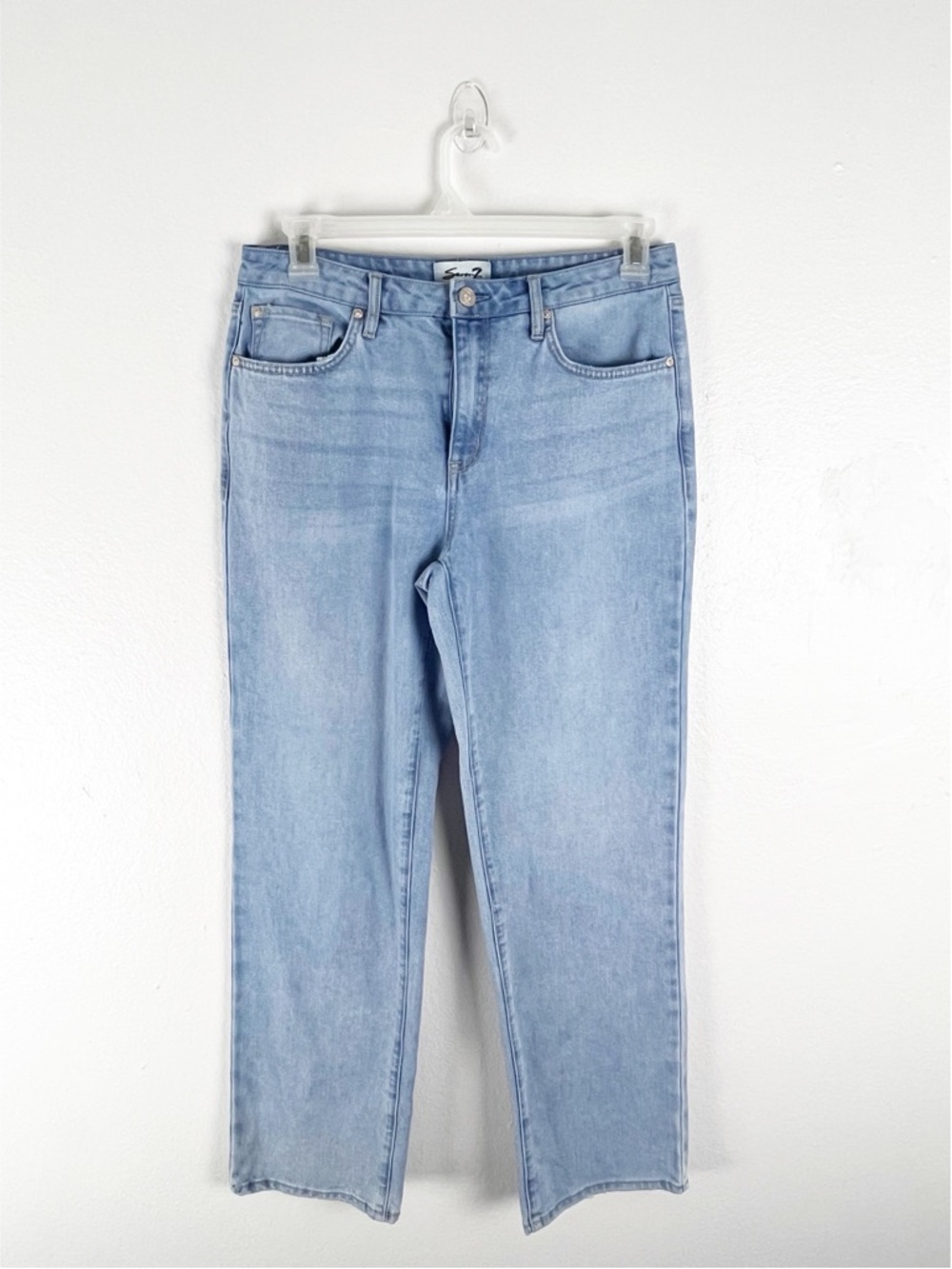 SEVEN 7 Light Wash High Rise Loose Straight Jeans Size 6 Casual Normcore Neutral